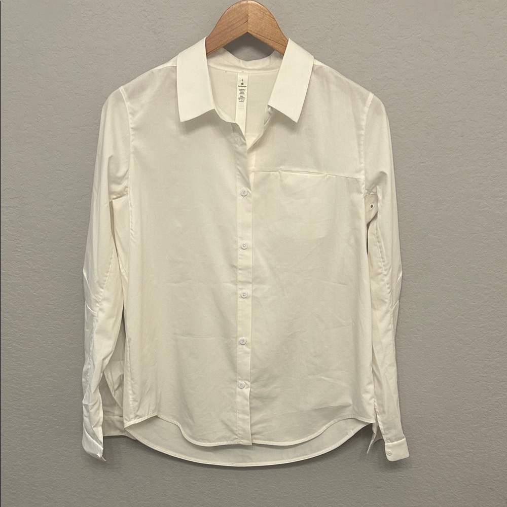 lululemon athletica Women’s Off-White Button Down Shirt